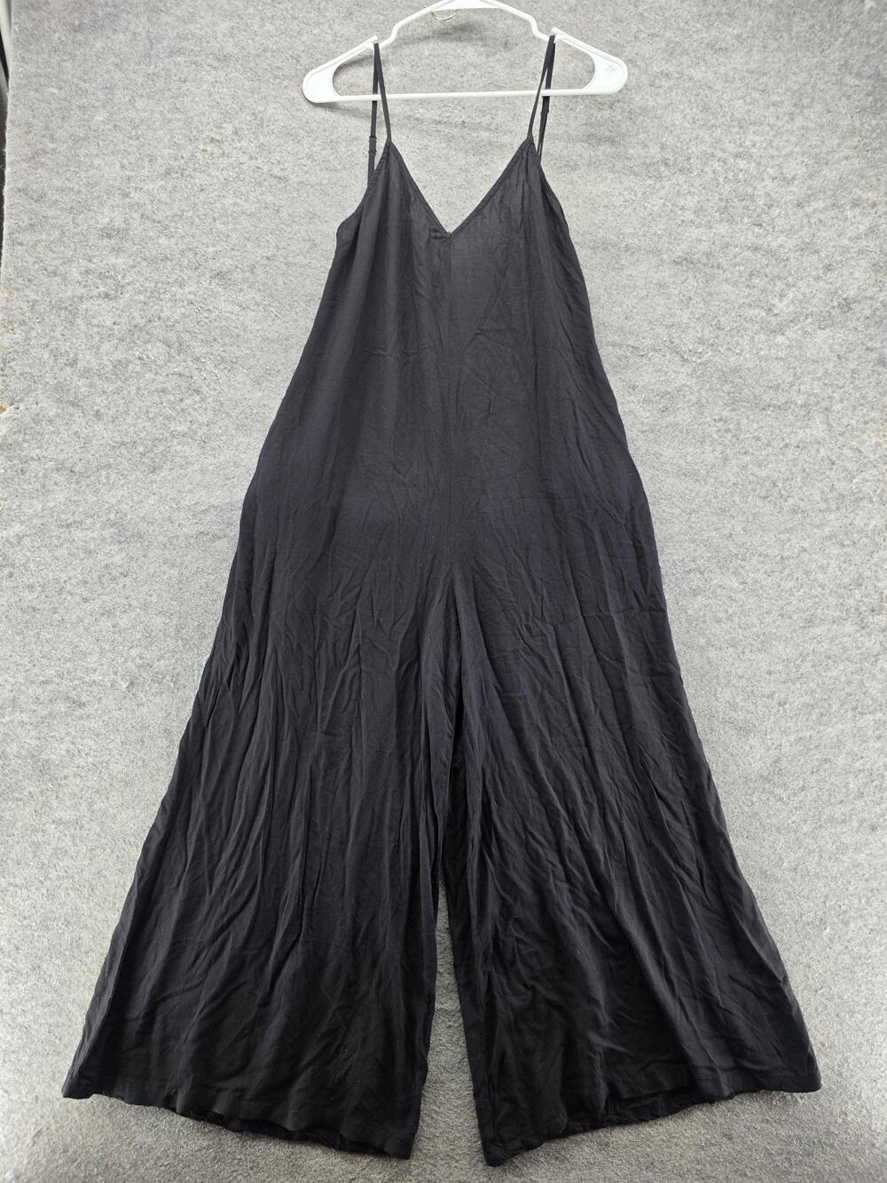 Lulus Jumpsuit Womens S Black One-Piece V-Neck Sleeveless Wide Leg Pockets